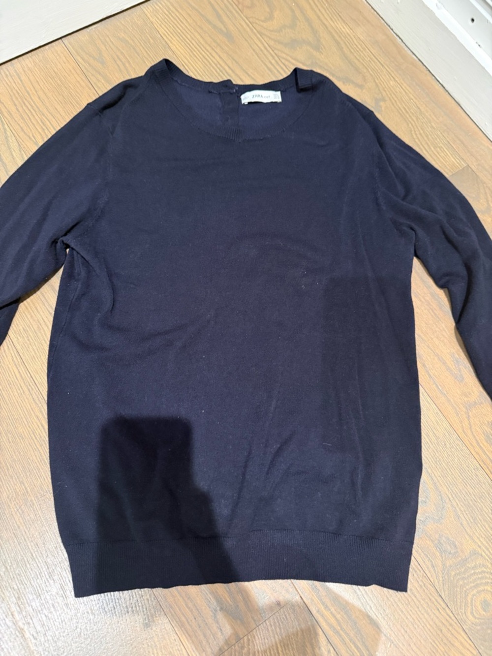 Zara women’s Dark Navy Crewneck Sweater size XL